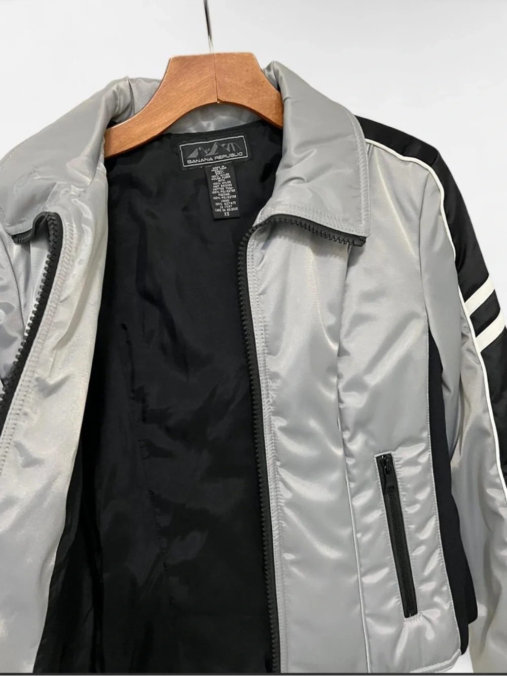 Sporty Silver Ski Jacket